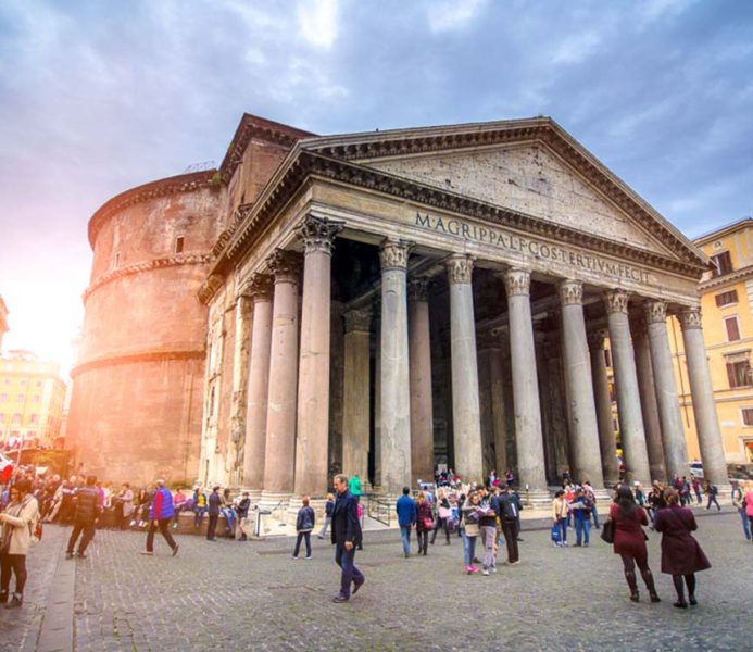 Panteón, Roma: la cúpula, el interior, el óculo y la hora de apertura