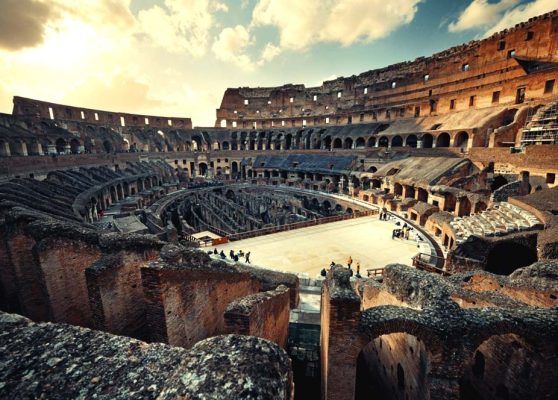 Entrada sin colas para el Coliseo y la arena + Foro Romano y Monte Palatino