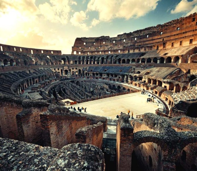 Entrada sin colas para el Coliseo y la arena + Foro Romano y Monte Palatino
