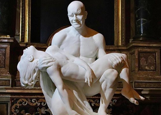 Jago, Escultor. La Piedad, bloque de mármol blanco
