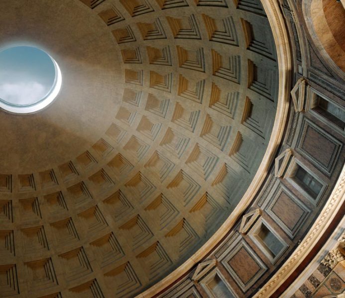 Visita guiada al Panteón, famoso por su cúpula y su óculo
